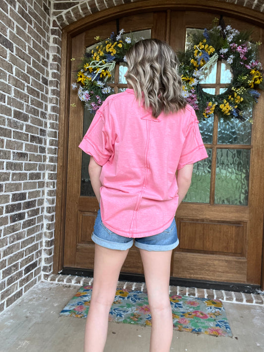 Raw edge button closure top-magenta