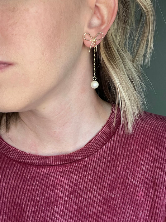 Bow and Pearl earrings
