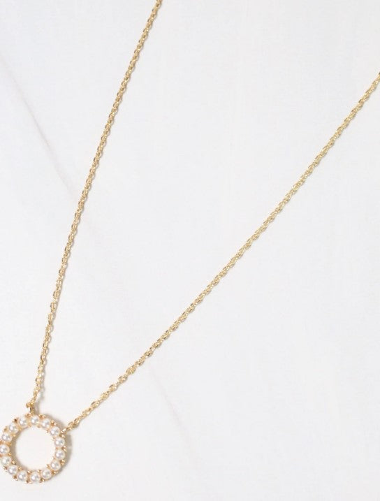 Rita necklace with pearls