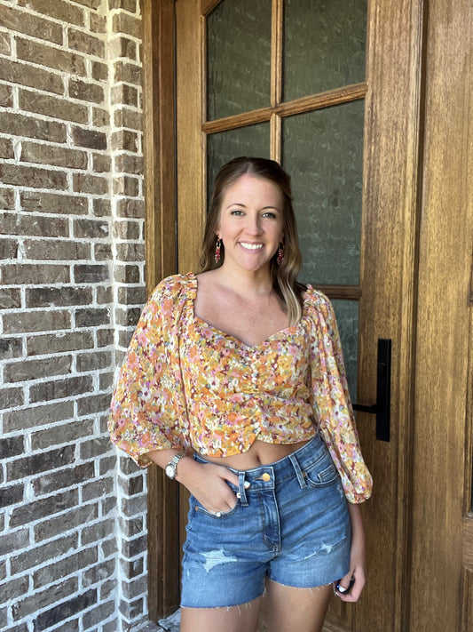 Just peachy top- slight crop