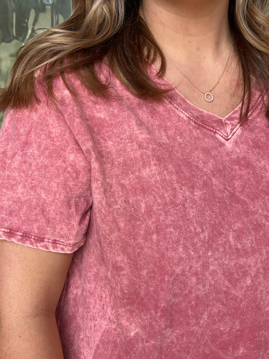 Acid wash v-neck- Rose
