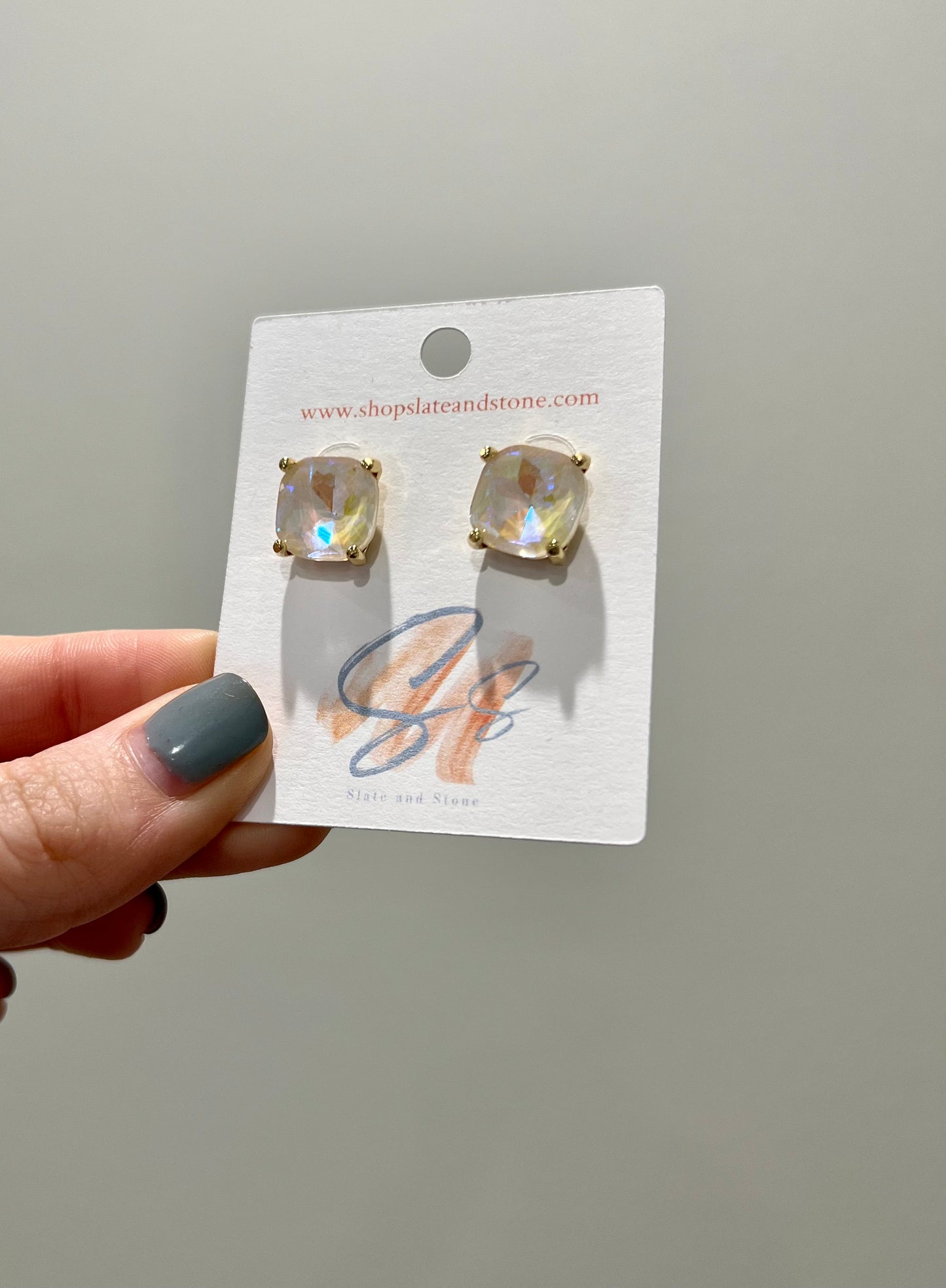 Hughes stud earrings- 2 colors