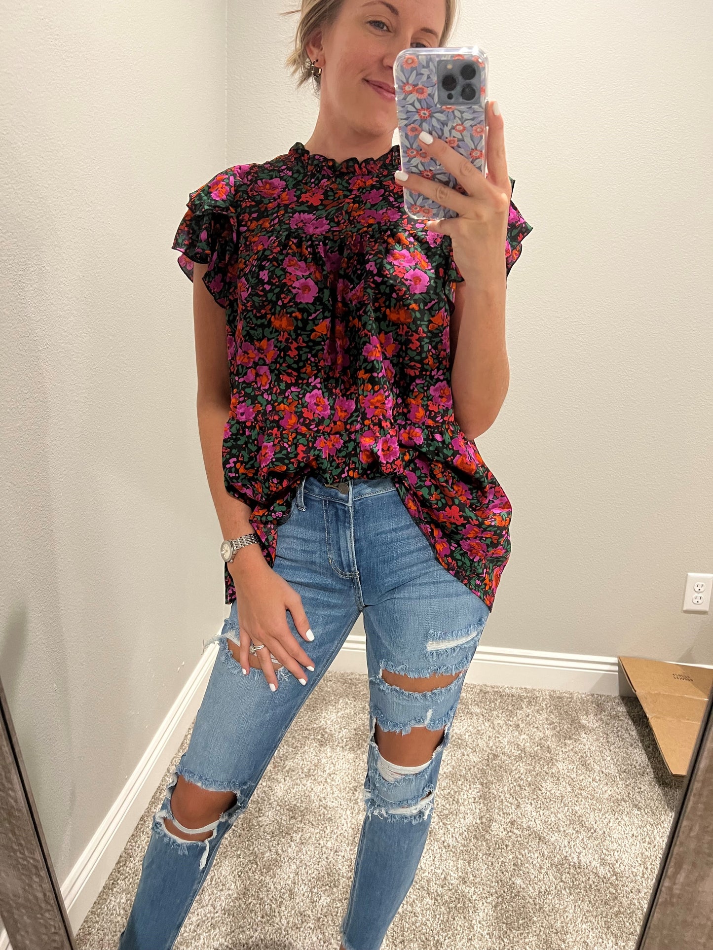 LAST ONE- Flirty floral top