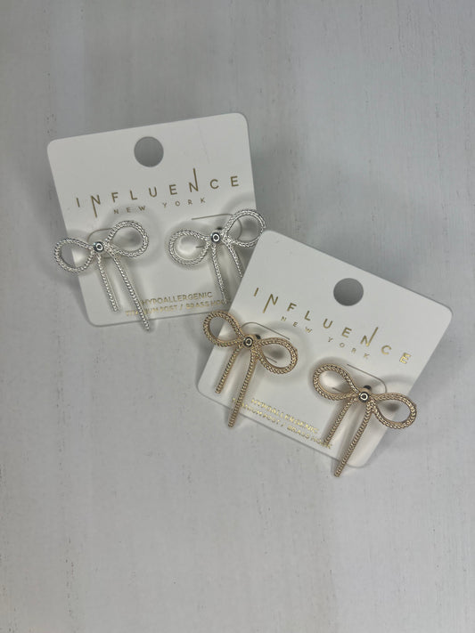 Bossy bow earrings