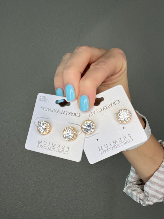 Round stud earrings