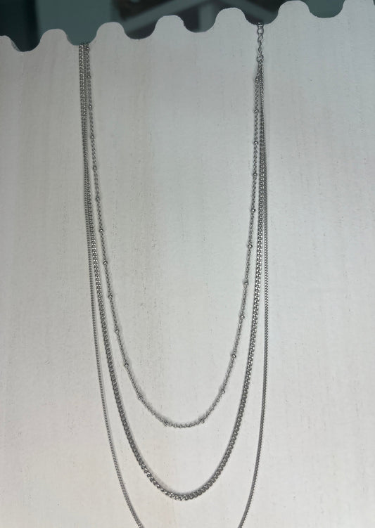 Dainty layered necklace- silver