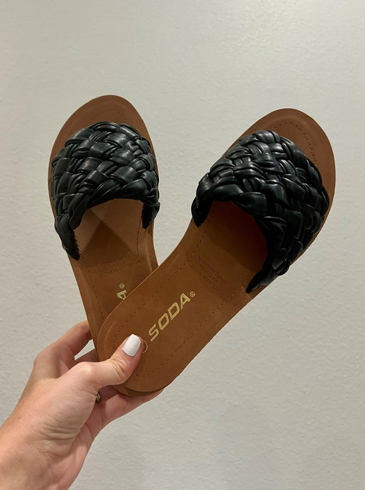 Romma Sandals- Black