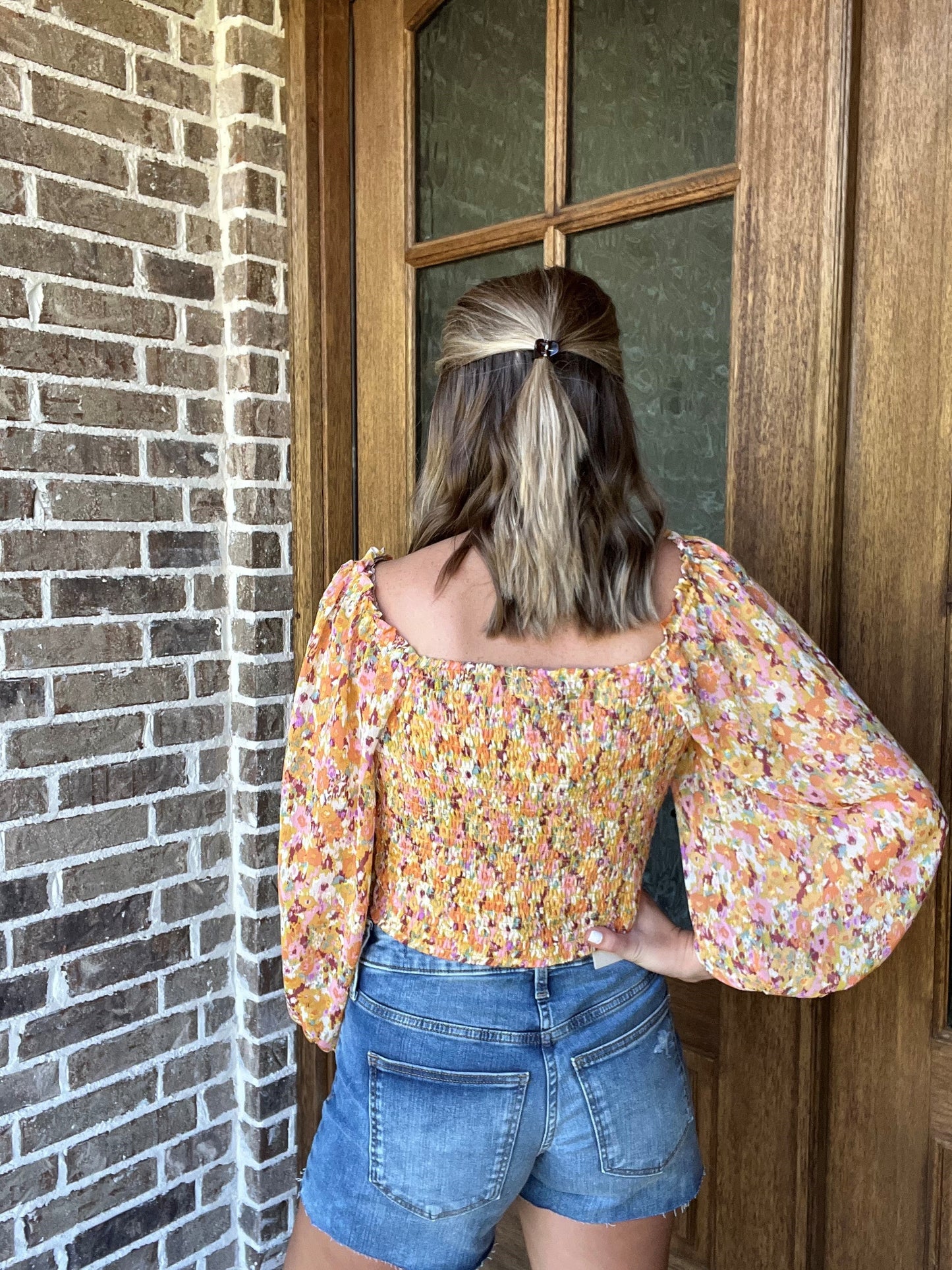 Just peachy top- slight crop