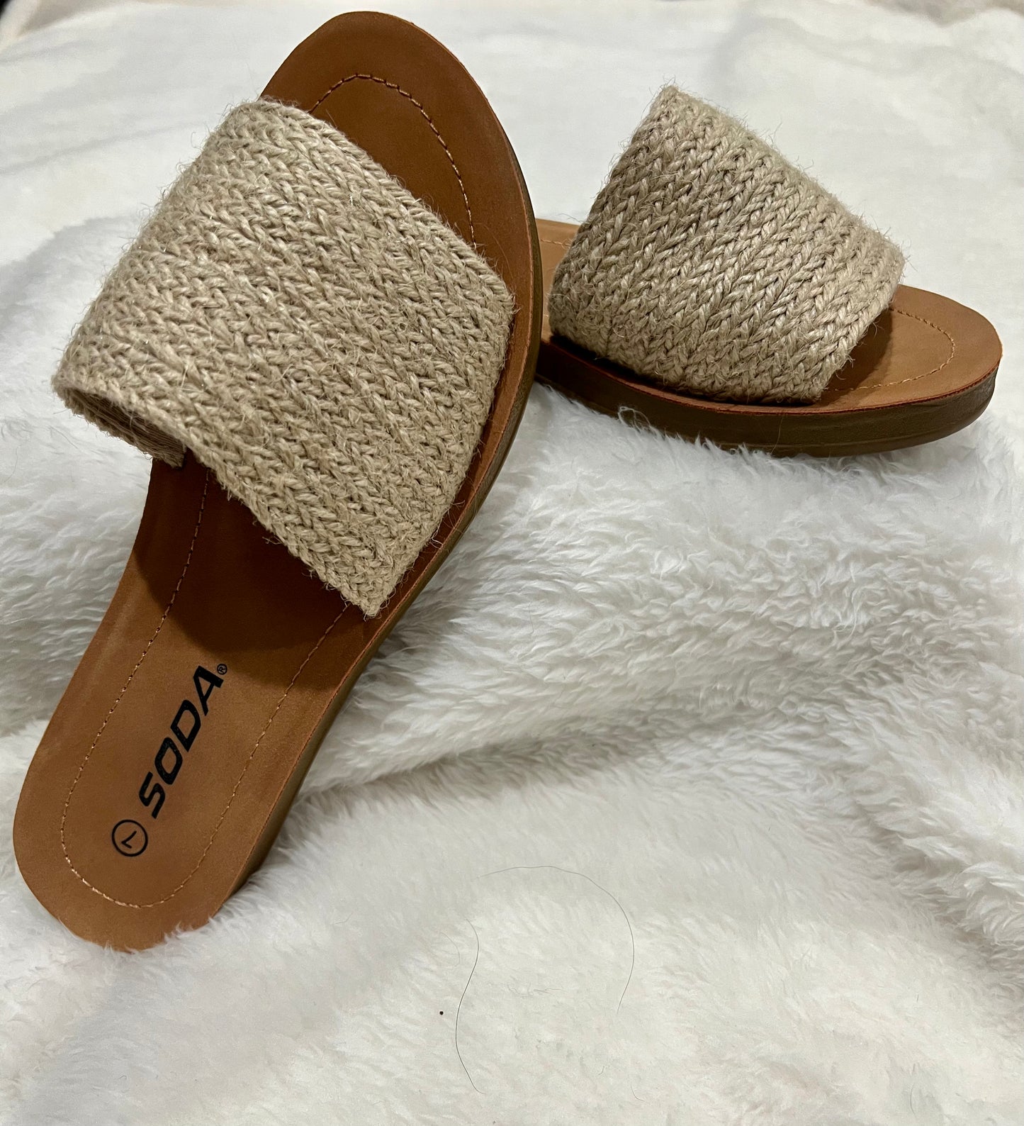 Robata sandals