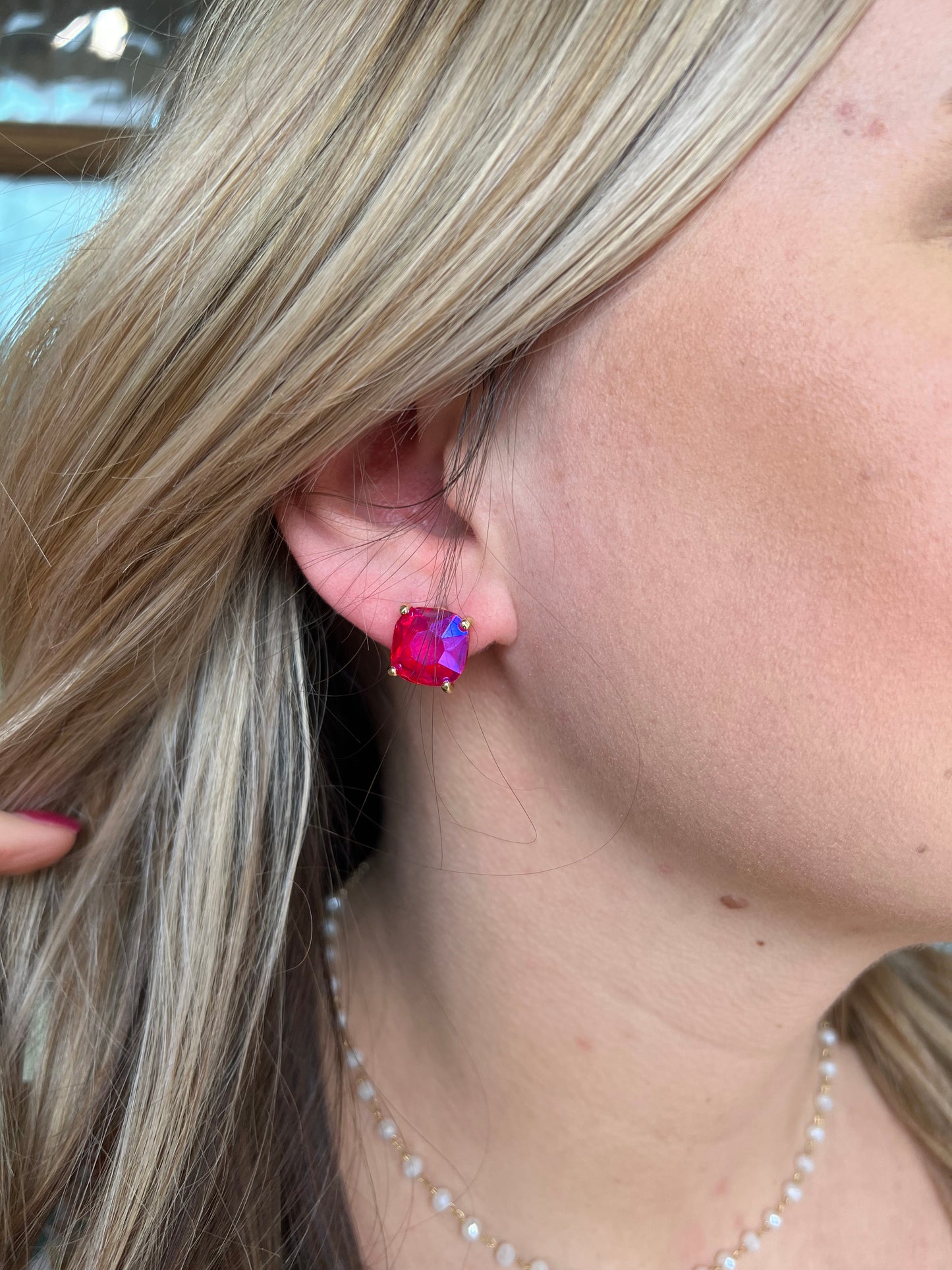 Hughes stud earrings- 2 colors