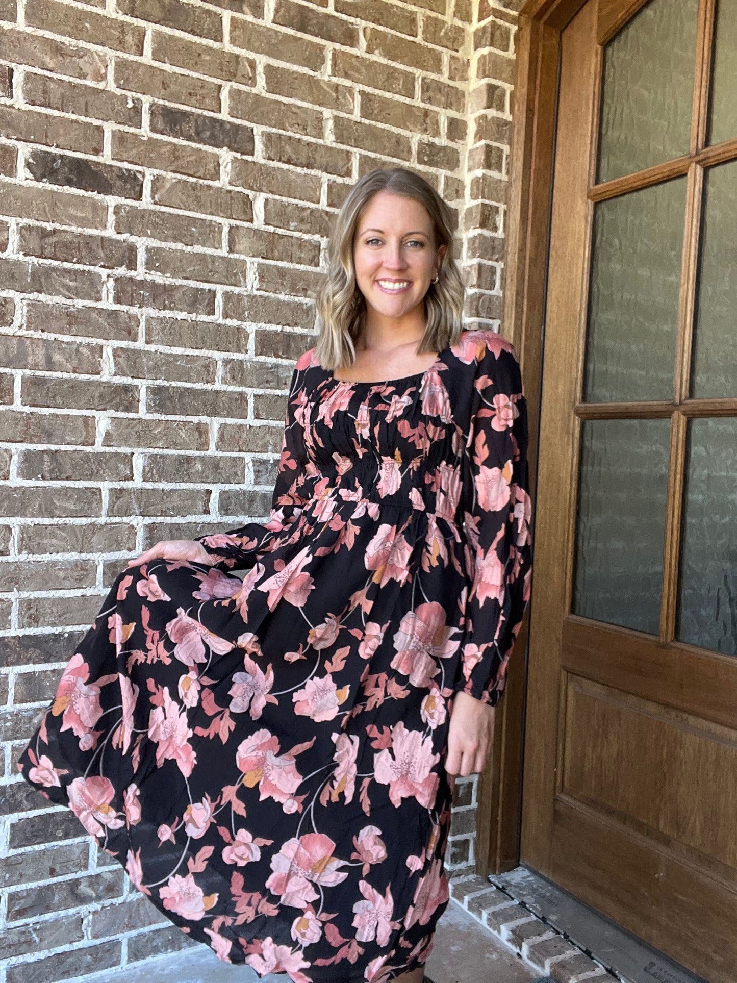 Isabella midi dress- black/ pink floral