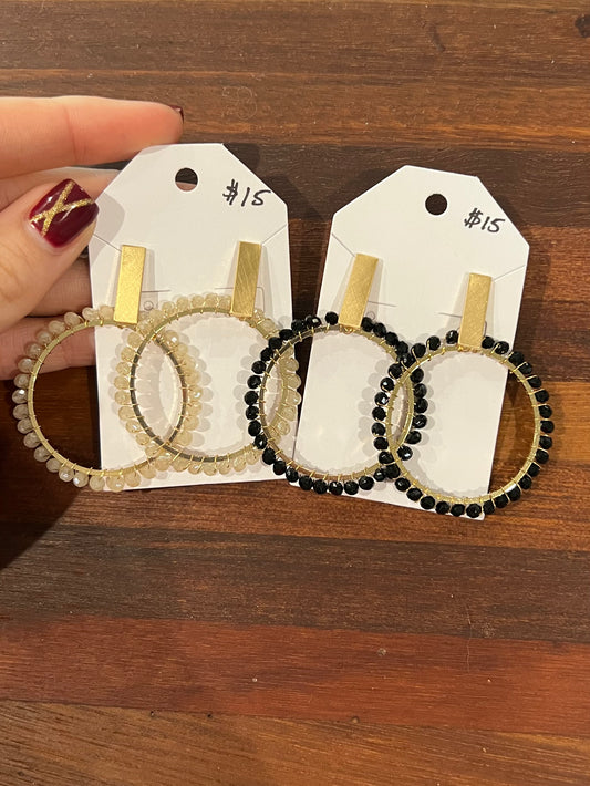 Lily circle earrings
