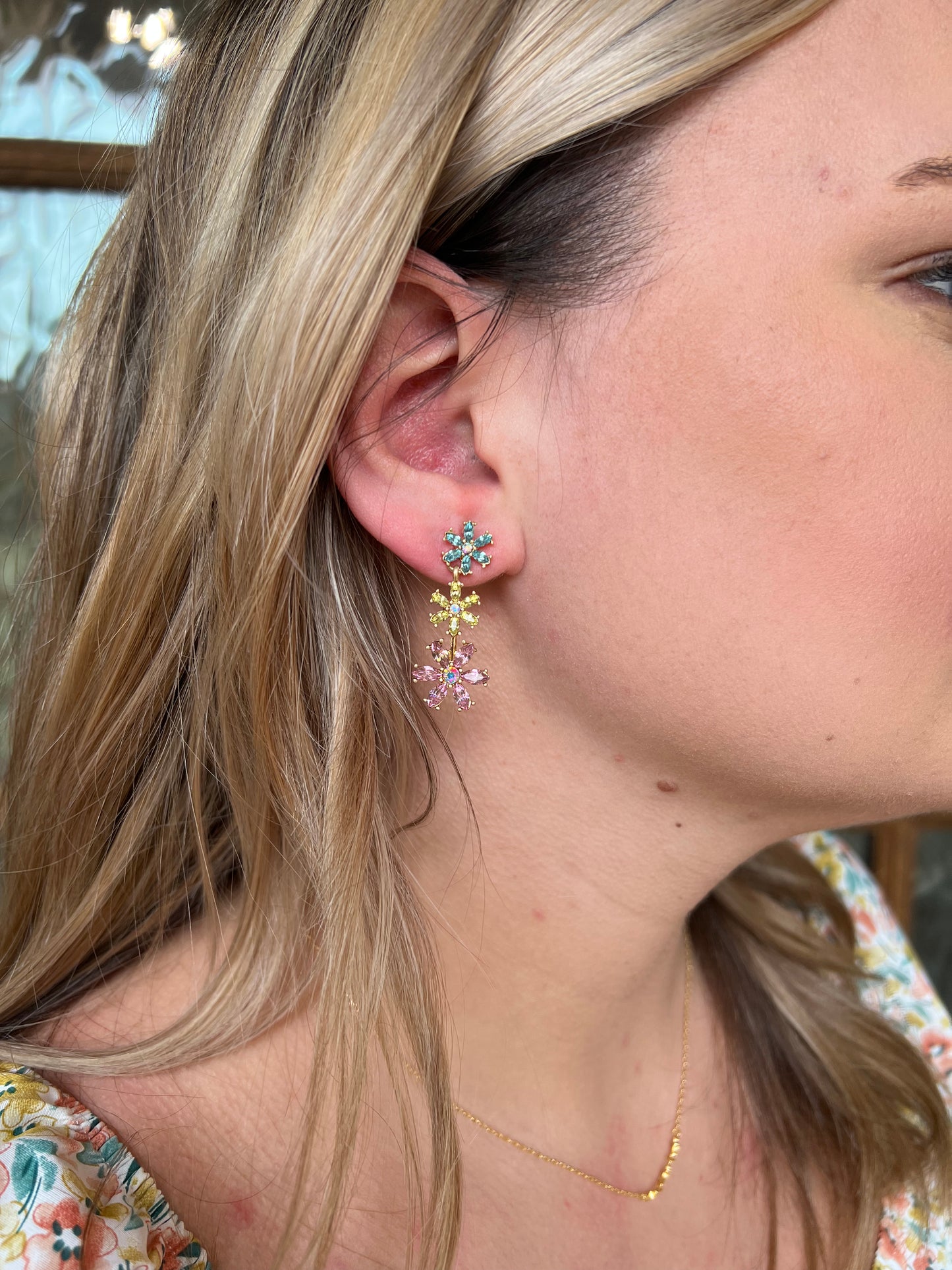Flower crystal drop earrings - 2 colors