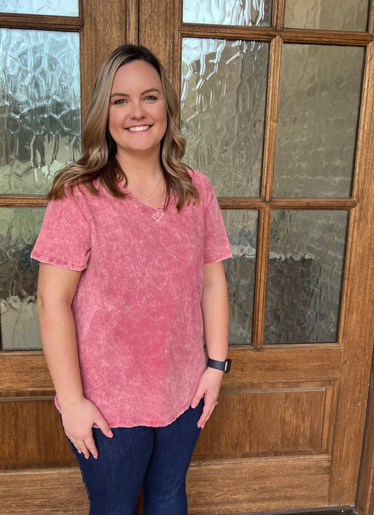 Acid wash v-neck- Rose